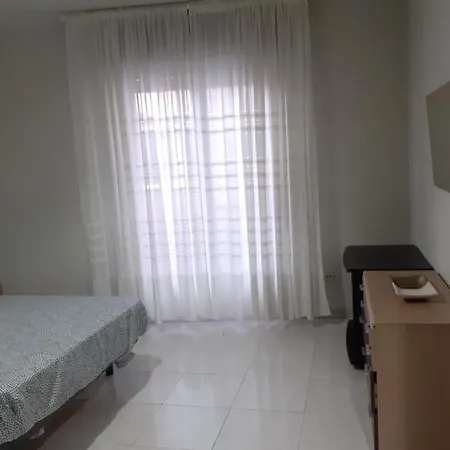 Piso Carril Curva Apartman *
